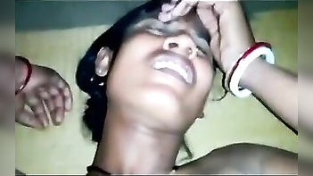 Watch Now - Bengali Boudi's Hot and Sexy Video Performance