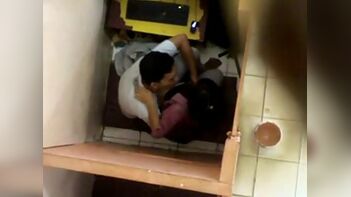 Desi College Lovers Fucking In Cyber Cafe
