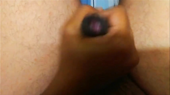 Desi Babe's Steamy Amateur Handjob Sex Video - Get a Glimpse of Her Naked With Her Partner!