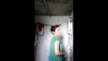 Hot Marathi Desi Amateur Babe Taking Scintillating Shower