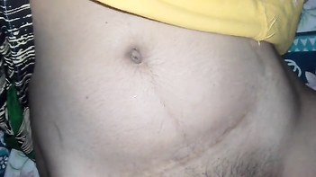 Desi Bhabhi's Perky Big Boobs - A Unique Sight to Behold!