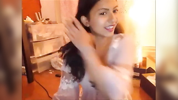 Sizzling Desi Babes - Sameera's Hot Cam Show Now!