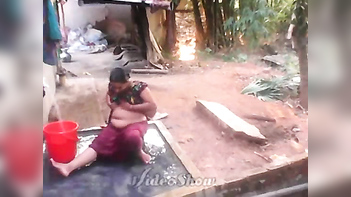 Experience the Luxury of an Outdoor Desi Bhabhi Shower in the South!