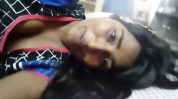 Sensational Swathi Naidu Flaunts Her Juicy Amateur Desi Tits!