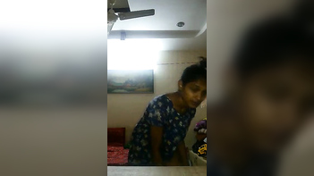 Amateur Porn - the Desi Girl Transform After Her Shower with Her Dressing Up Routine