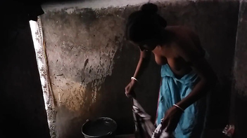 Hot Desi Aunty in HD Porn Video Captured on Hidden Cam - Uncensored!