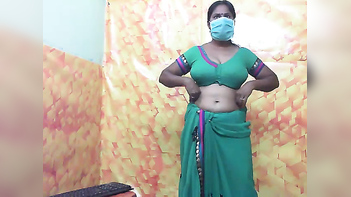 Delhi GF Meenakshi Gets Horny and Naked at Home for Wild Fucking Session