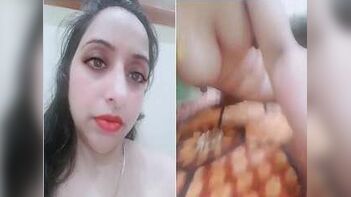 Sultry Pakistani Bhabhi Captures Provocative Selfie on Camera