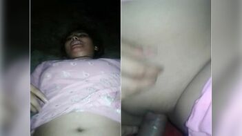Indian Girl's Tight Pussy Fucked Hard by Her Lover - A Cute Scene!