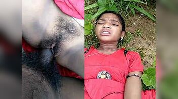 Indian Cute Girl Fucked Outdoors - Shocking Video Goes Viral