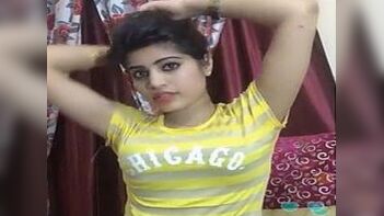 Watch a Beautiful Desi Girl Flaunt Her Tight Boobs on Live Cam Now!