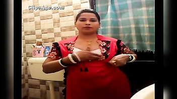 Bihari Bhabhi Exposes Her Desi Sexy Figure: See Her Naked Figure On Demand!