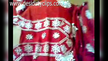 Discover Arushi's Sexy Desi Moves with Free Porn Tube Video!
