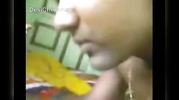 Kamini's Desi Sex Scandal: Watch the Indian Porn Tube Video of Her Steamy Encounter With Cousin