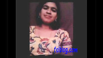 Leaked MMS: Desi Girl Boobs Pressing by Lover Captured on Indian Porn Videos