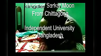 Desi University Babe's Sizzling Hot Sexcapade: A Desi Sex Experience You Won't Forget