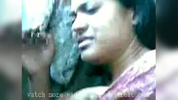 Experience the Thrill of Mallu Boobs Kissing with Desi Sex!