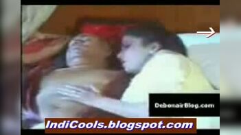 Desi Wife Caught Cheating: Aunty Enjoying Steamy Sex with Servant While Hubby Sleeps