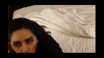Sizzling Desi Sex Video: Watch Lovely NRI College Teen Give Hot Blowjob!