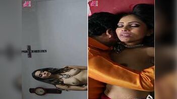Desi Girl's Super Hot Look - Sex With 2 Best Friends Captured On Camera