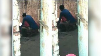 Desi Randi Bhabhi Moaning Loudly While Getting Pounded Hard by a Young Stud