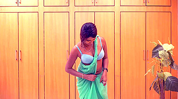 Swathi Naidu's Wild Nude Catwalk - Watch Her Strip and Get Naked in Amateur Porn!