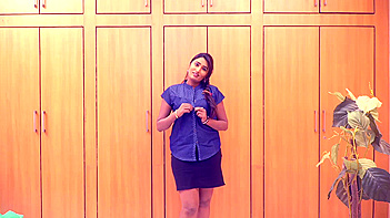 Fiery Swathi Naidu's Wild Telugu Amateur Show - Naked and Unleashed Action!