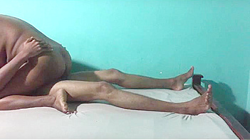 This Horny Sri Lankan Slut Get Pounded Hard and Cum Like a Whore