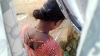 Indian Aunty with Rock-Hard Tits Rips Off Her Lacy Lingerie