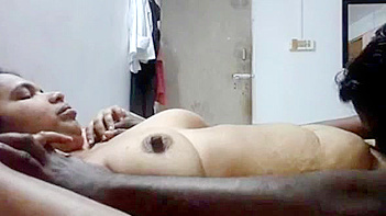 MILF with Big Tits Gives Mind-Blowing Blowjob in Chennai XXX