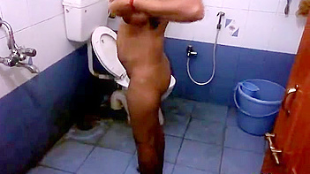 Shilpa’s Juicy Ass and Wet Pussy on Full Display After Shower in Bedroom, Changing Up Close