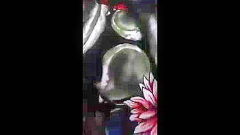 Indian Babe Strips Outta Her Sari to Flash Her Juicy Tits