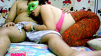 Lusty Velamma Bhabhi Sucks Cock Like a Whore, Driving Her Lover Wild With Pleasure