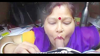 Indian Bhabhi Gave Me a Mind-Blowing Blowjob, Desi Style Sex