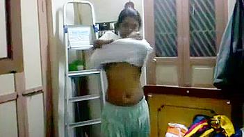 Dark-Skinned Desi Babe Strips Down in Filthy Homemade Nude Clip