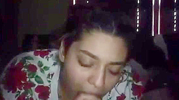 Amazing Desi Chick Sucks Dick Like a Whore, Hot Blowjob Action