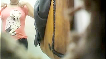 Hidden Cam Action In Indian Chick’s Changing Room MMS