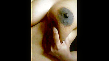 Indian Bhabhi Rips Off Her Sari, Showing Off That Juicy Pussy