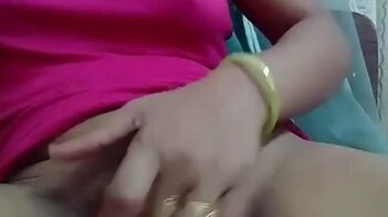 Indian Babe in Pink Top Masturbating Like a Fucking Pro