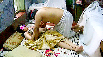 Indian Amateur Savita with Huge Tits Teasing in Hardcore Foreplay XXX