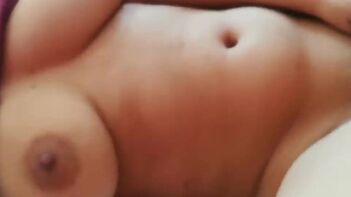 Mature Bhabhi Sucking Young Indian Dick Like a Whore