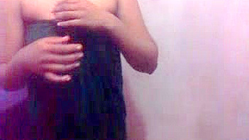 Indian Chick Flashing Her Juicy Tits and Pussy