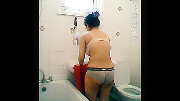 Indian Chick Strips Down and Takes a Steamy Bath - Damn, She's Insanely Sexy!