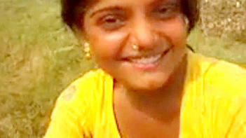 Punjabi Bhabhi Shows Off Her Juicy Curves and Tight Pussy