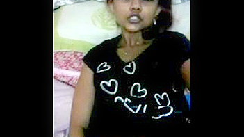 Tamil Chick Grinding Her Tight Pussy Like a Fucking Pro