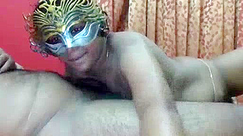 Desi Bhabhi Sucks Dick Like a Whore in Live Sex Chat Show