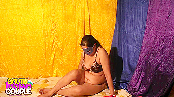 Indian MILF Rides Dick Like a Whore, Sucking and Grinding Nonstop