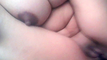 Lahore Babe Strips Down and Shows Off Her Juicy Pussy on Live Cam