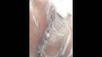 Bhabhi Fingering Her Pussy In The Shower, Amateur Porn Action