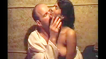 Indian Hooker in Goa Sucks Dick Like a Whore, Client Can’t Get Enough